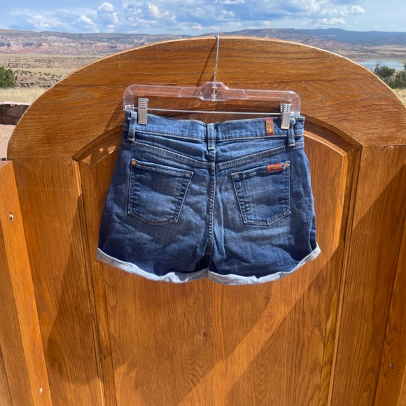 7 For All Mankind Midi Cuffed Denim Shorts, Button Fly (Size: 26) - Picture 4 of 7